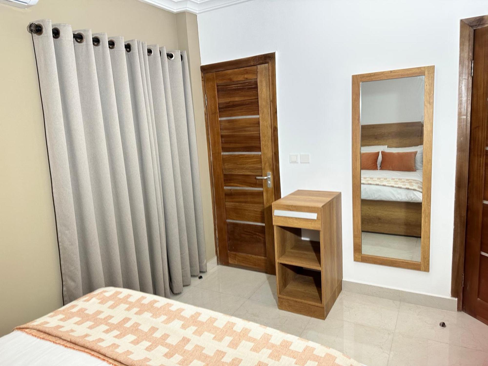 Westlands Tower - Ghana Villas Accra Kültér fotó